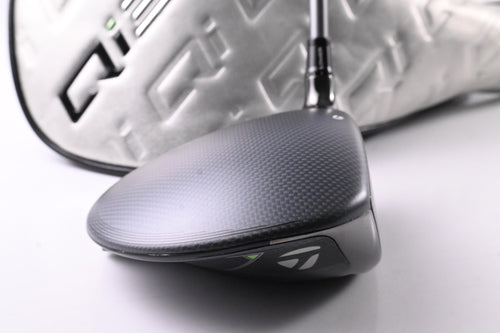 Taylormade Qi35 Driver / 9 Degree / Regular Flex Fujikura Air Speeder 50 Shaft