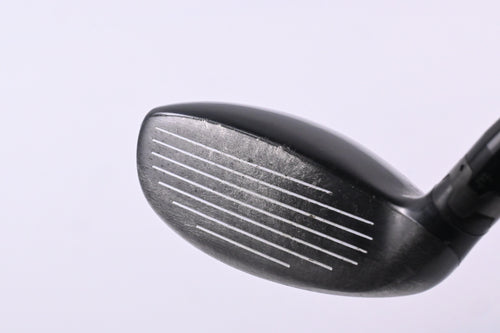 Titleist 913H #3 Hybrid / 19 Degree / Stiff Flex Diamana S+ Blue 82 Shaft
