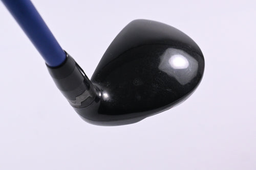 Titleist 913H #3 Hybrid / 19 Degree / Stiff Flex Diamana S+ Blue 82 Shaft