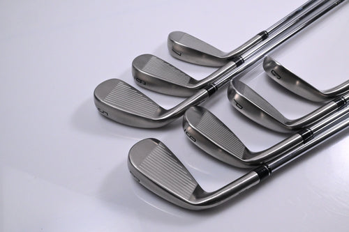 Wilson DYNAPWR Irons / 5-PW+GW / Regular Flex KBS MAX UltraLite Shafts