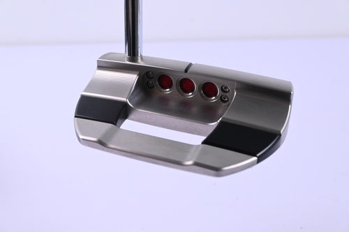 Scotty Cameron 2025 Studio Style Fastback Putter / 34 Inch