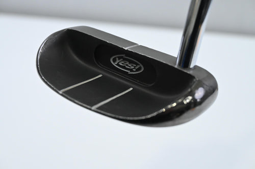 Left Hand Yes! C-Groove Marilyn Putter / 34 Inch