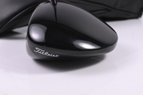 Left Hand Titleist GT3 Driver / 9 Degree / Regular Flex Fujikura Vista Pro 55
