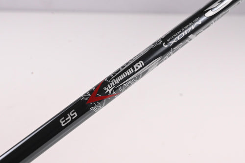 Mizuno ST-Max 230 Driver / 9.5 Degree / Regular Flex UST LinQ Red 5 M40X Shaft