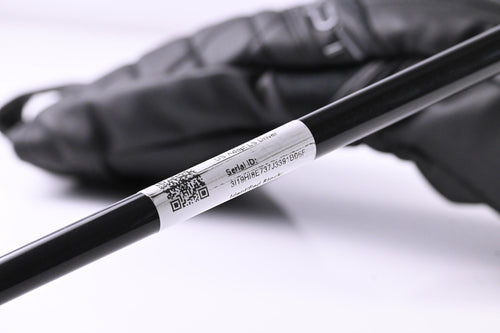 Cobra DS-Adapt LS Driver / 10.5 Degree / Stiff Flex Denali Black 60 Shaft
