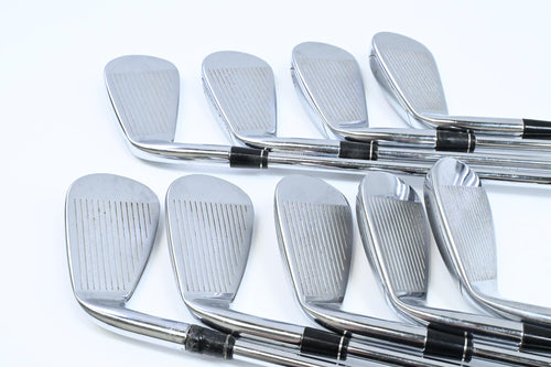 Taylormade R11 Irons / 4-PW+AW+SW / Regular Flex KBS 90 Shafts