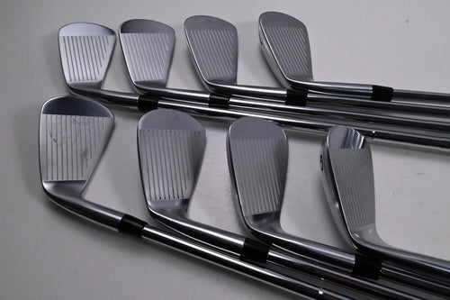 Miura TC-202 Irons / 4-PW+GW / Stiff Flex Dynamic Gold 115 S300 Shafts
