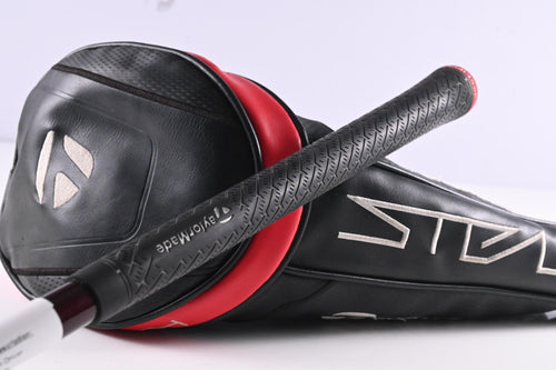 Taylormade Stealth Driver / 9 Degree / Regular Flex Speeder NX Red 50 Shaft