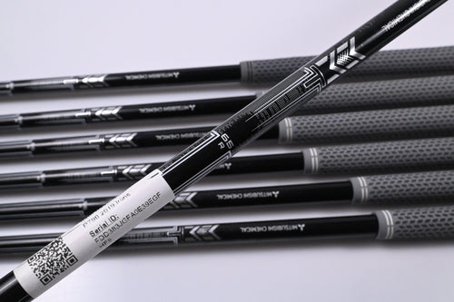 Taylormade P790 2019 Irons / 4-PW / Regular Flex MMT 65 Shafts