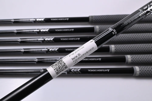 Taylormade P790 2019 Irons / 4-PW / Regular Flex MMT 65 Shafts