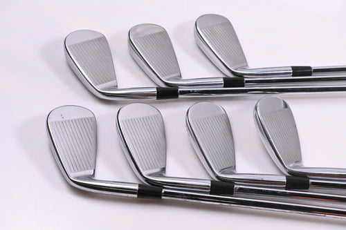 Mizuno Pro 245 Irons / 4-PW / Regular Flex Dynamic Gold Mid 100 R300 Shafts