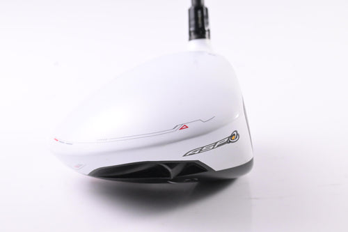 Taylormade R11 Driver / 9 Degree / Stiff Flex Fujikura Blur 65 Shaft