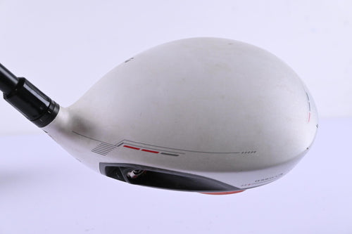 Taylormade R11 Driver / 9 Degree / Regular Flex Fujikura Blur 60 Shaft