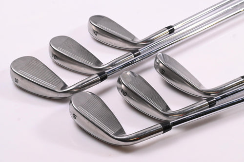 Callaway Rogue ST Max Irons / 5-PW / Regular Flex XP 95 R300 Shafts