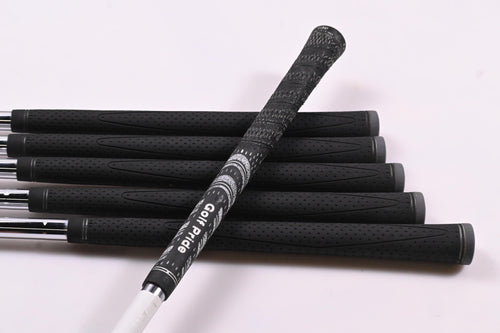 Callaway Rogue ST Max Irons / 5-PW / Regular Flex XP 95 R300 Shafts