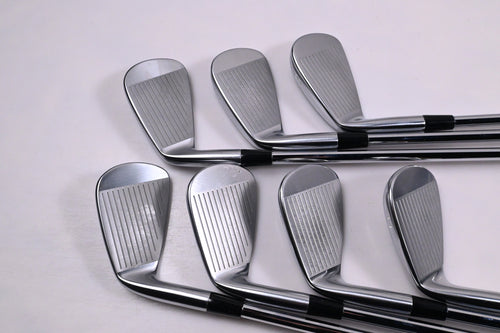 Mizuno Pro 243 Irons / 4-PW / Stiff Flex Dynamic Gold 95 S300 Shafts
