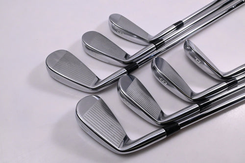 Mizuno Pro 243 Irons / 4-PW / Stiff Flex Dynamic Gold 95 S300 Shafts