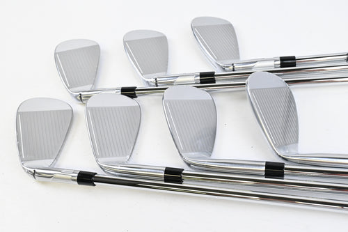 Taylormade Qi Max Irons / 5-PW+SW / Regular Flex KBS MAX MT 85 Shafts