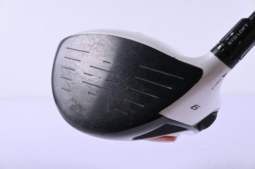 Taylormade R11 Driver / 9 Degree / Regular Flex Fujikura Blur 60 Shaft