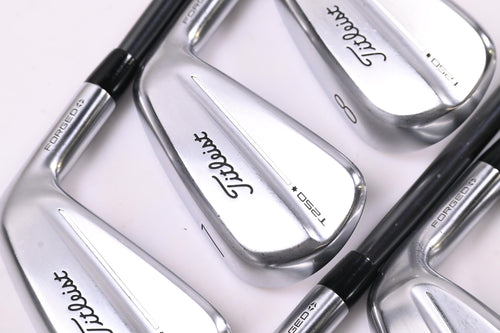 Titleist T250* 2025 Irons / 6-PW+52° / Regular Flex MMT AMC Red 65 Shafts