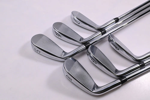 Titleist 718 AP3 Irons / 5-9i / Regular Flex AMT Red R300 Shafts