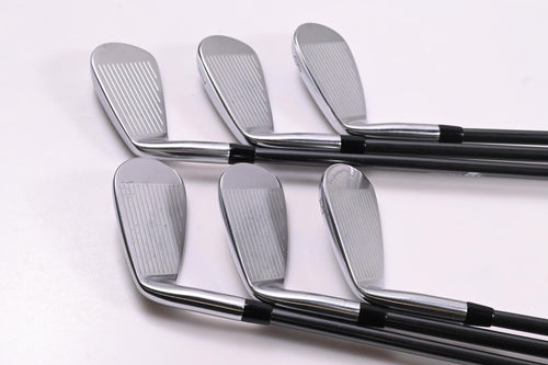 Titleist T250* 2025 Irons / 6-PW+52° / Regular Flex MMT AMC Red 65 Shafts