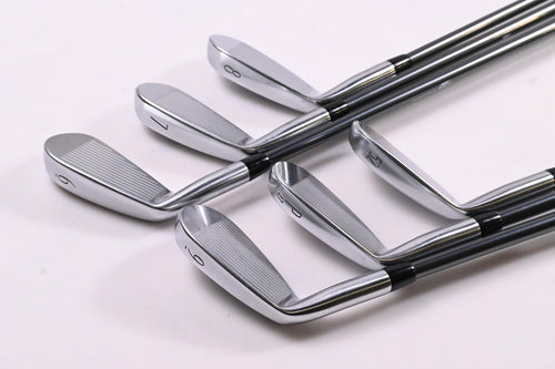 Titleist T250* 2025 Irons / 6-PW+52° / Regular Flex MMT AMC Red 65 Shafts