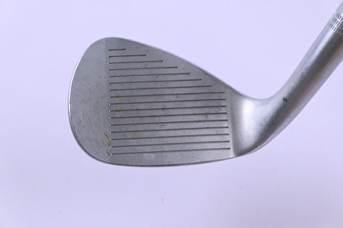 Wilson Staff Model Gap Wedge / 52 Degree / Wedge Flex Dynamic Gold AMT