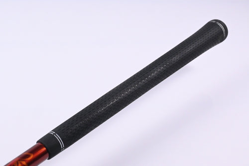 Titleist 910H #3 Hybrid / 21 Degree / Regular Flex Diamana 'ilima 70 Shaft