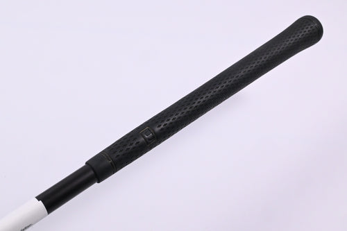 Wilson Deep Red #9 Iron / 40 Degree / Regular Flex Fatshaft Tri-Ply Shaft