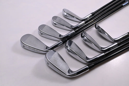 Callaway Rogue ST Pro Irons / 4-PW+AW / Regular Flex Accra iSeries 60i Shafts
