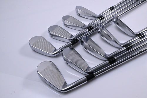 Srixon ZXi5 Irons / 4-PW+AW+SW / Stiff Flex KBS Tour Lite Shafts
