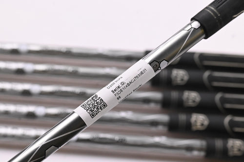 Wilson D200 Irons / 5-PW / Regular Flex UST Elements Chrome 59 Shafts