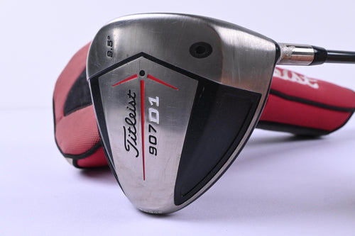 Titleist 907 D1 Driver / 9.5 Degree / Regular Flex Aldila VX Shaft