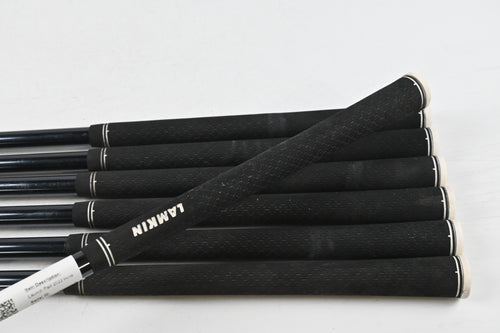 Wilson Launch Pad 2022 Irons / 5-PW / Regular Flex UST Recoil DART 75 Shafts