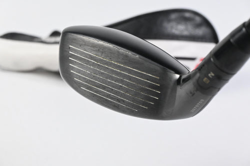 Titleist TSi3 #2 Hybrid / 18 Degree / Stiff Flex Tensei AV RAW White 90 Shaft