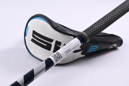 Taylormade SIM2 Max #4 Hybrid / 22 Degree / Stiff Flex Fujikura Ventus Blue 7