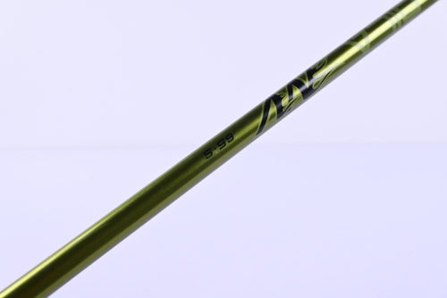 Titleist 905 T Driver / 10.5 Degree / Stiff Flex Aldila NV Green 65 Shaft