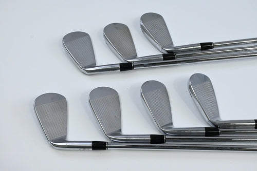 Srixon ZXi7 Irons / 4-PW / Regular Flex NS Pro Zelos 7 Shaft