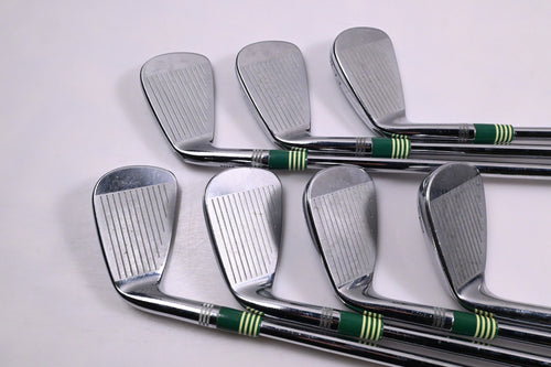 Wilson Staff Model 2024 CB Irons / 4-PW / Stiff Flex Dynamic Gold 120 S300