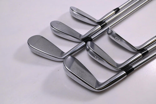 Mizuno JPX 923 Tour Irons / 6-PW+GW / Regular Flex Project X IO 105 Shafts