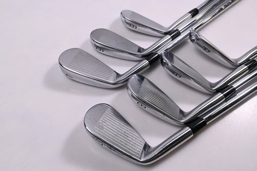 Mizuno Pro 221/225 Combo Irons / 4-PW / X-Flex Dynamic Gold X100 Shafts