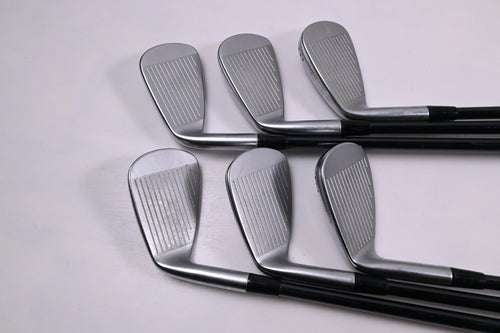 Mizuno JPX 925 Hot Metal Pro Irons / 6-PW+GW / Stiff Flex UST Recoil Dart 90