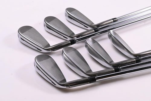 Taylormade Speedblade Irons / 4-PW / Regular Flex SpeedBlade Shafts