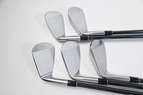 Srixon ZXi5 Irons / 6-PW / Regular Flex UST Mamiya Recoil Dart 65 Shafts