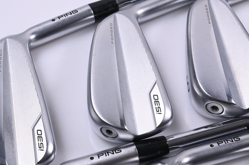 Ping i530 Irons / 4-PW+GW / Black Dot / Stiff Flex Dynamic Gold Mid 115 S300
