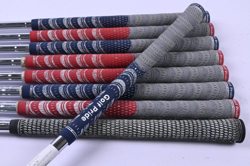 Titleist CB 710 Irons / 2-PW / Stiff Flex Dynamic Gold Shafts
