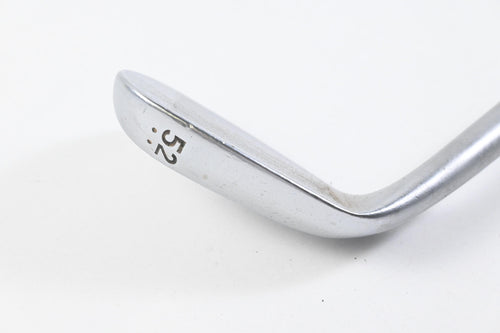 Cleveland 588 Precision Forged Gap Wedge / 52 Degree / Wedge Flex Tour Concept