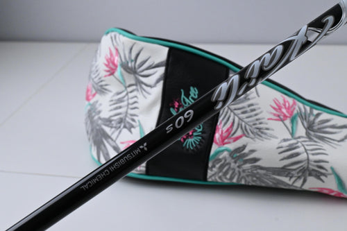 Cobra Aerojet Palm Tree Crew Driver / 9 Degree / Stiff Flex Kai'li White 60