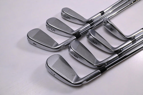 Ping i230 Irons / 4-PW / Blue Dot / Stiff Flex Dynamic Gold 105 S300 Shafts